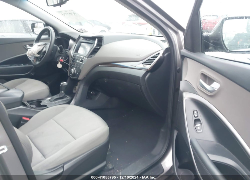 2017 HYUNDAI SANTA FE SPORT 2.4L VIN: 5NMZUDLB4HH035829