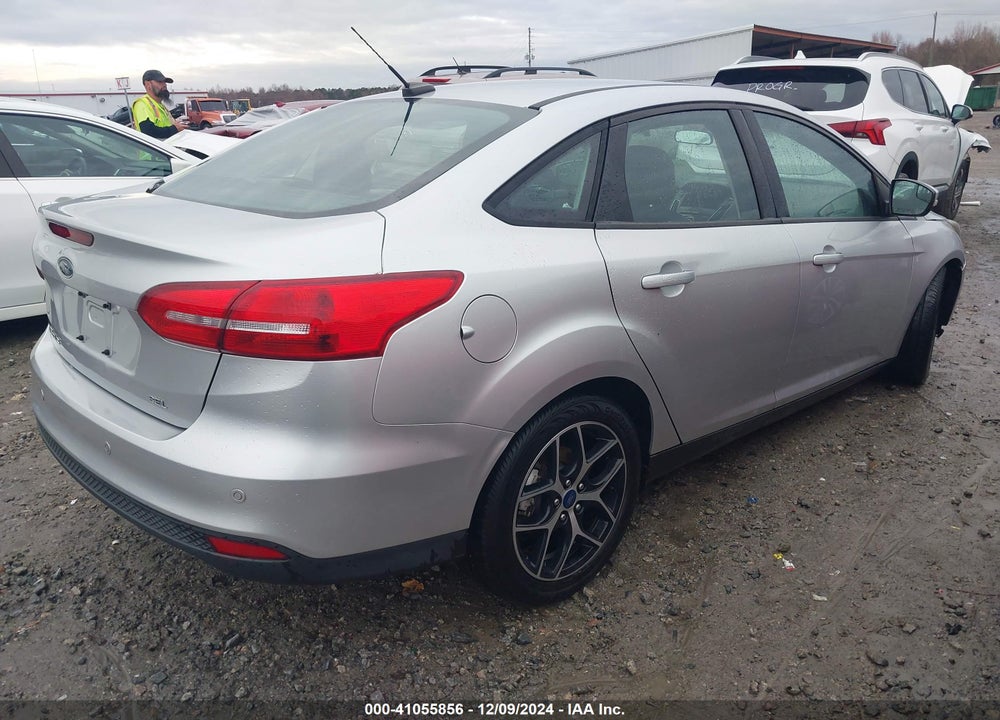 2017 FORD FOCUS SEL VIN: 1FADP3H26HL236589