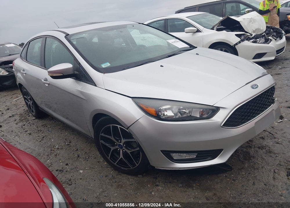 2017 FORD FOCUS SEL VIN: 1FADP3H26HL236589