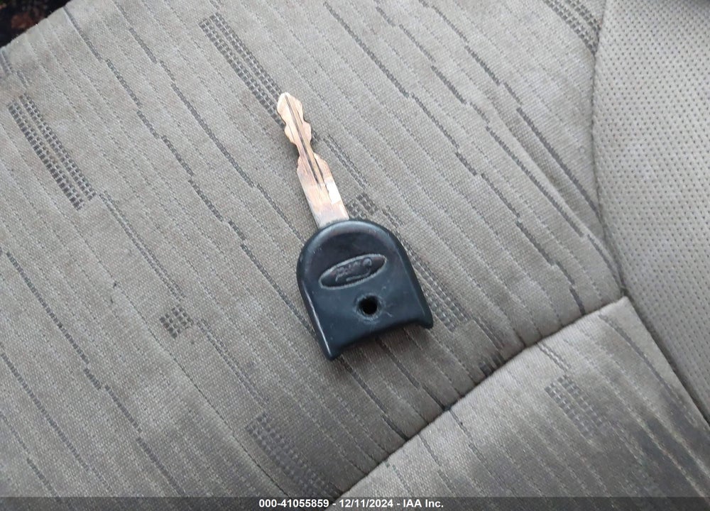 2009 FORD FOCUS SE VIN: 1FAHP35N09W183324