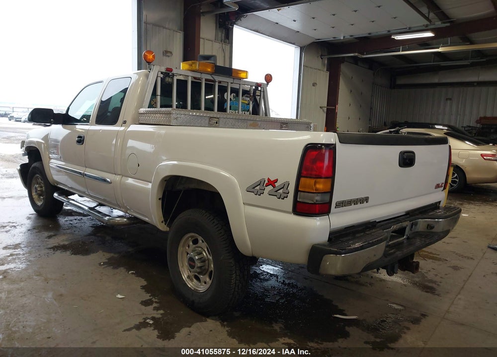 2005 GMC SIERRA 2500HD SLE VIN: 1GTHK29235E134055