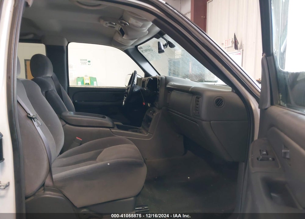 2005 GMC SIERRA 2500HD SLE VIN: 1GTHK29235E134055