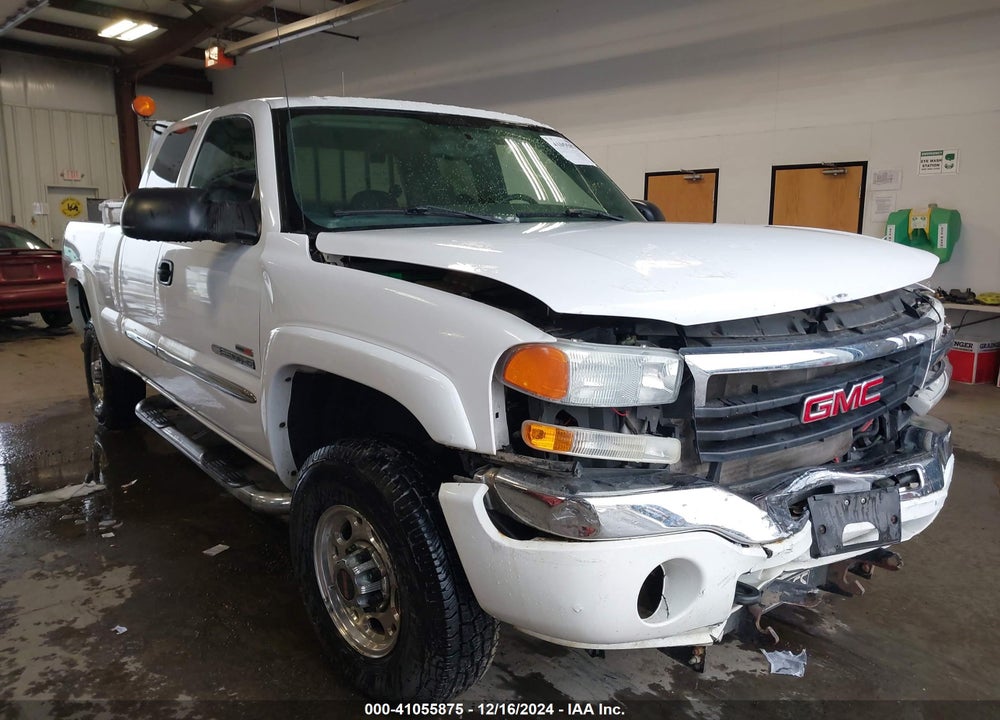 2005 GMC SIERRA 2500HD SLE VIN: 1GTHK29235E134055