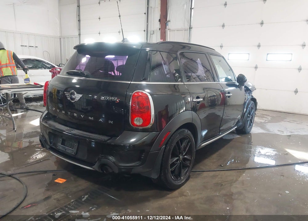 2015 MINI COUNTRYMAN COOPER S VIN: WMWZC5C52FWP43801