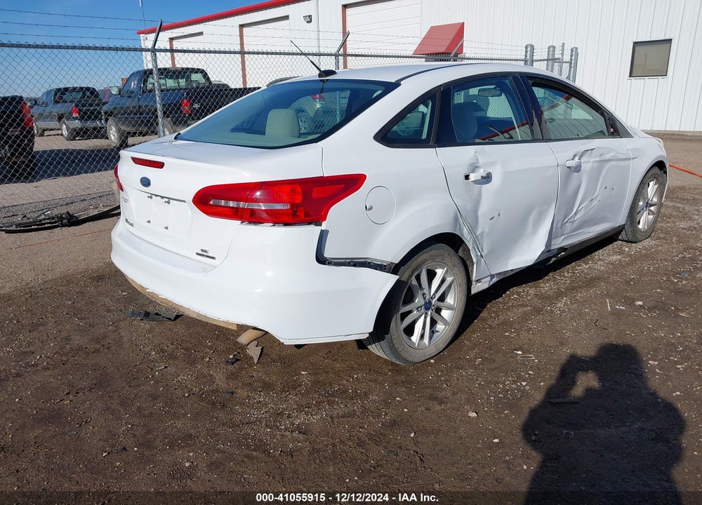 2016 FORD FOCUS SE VIN: 1FADP3F24GL290815