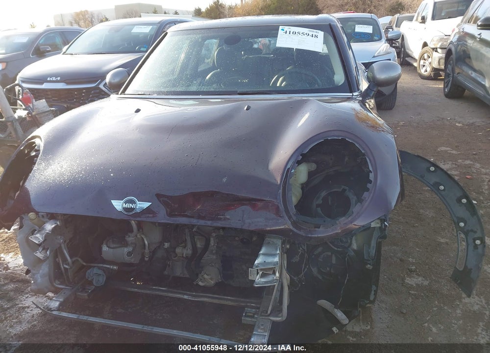 2016 MINI CLUBMAN VIN: WMWLN5C52G2E07223