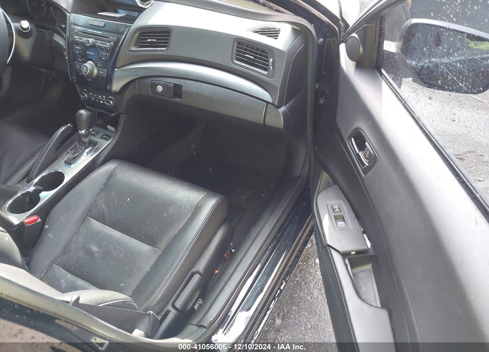 2013 ACURA ILX VIN: 19VDE1F50DE010447