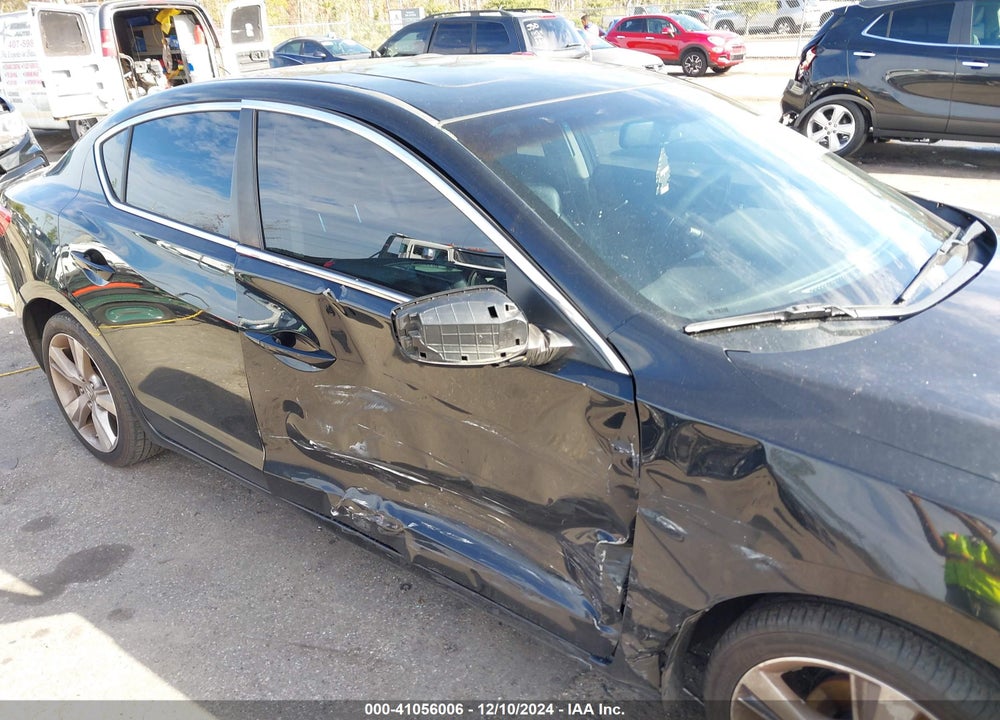 2013 ACURA ILX VIN: 19VDE1F50DE010447