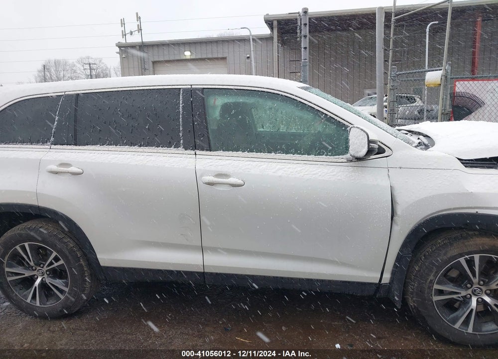 2019 TOYOTA HIGHLANDER LE VIN: 5TDBZRFH8KS919017