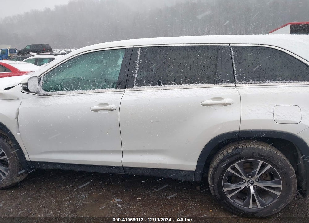 2019 TOYOTA HIGHLANDER LE VIN: 5TDBZRFH8KS919017