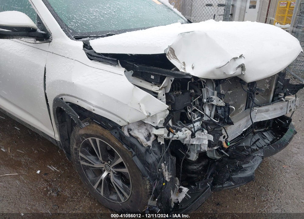 2019 TOYOTA HIGHLANDER LE VIN: 5TDBZRFH8KS919017