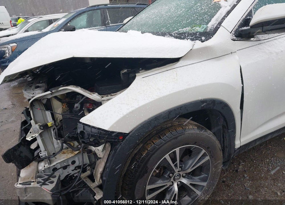 2019 TOYOTA HIGHLANDER LE VIN: 5TDBZRFH8KS919017