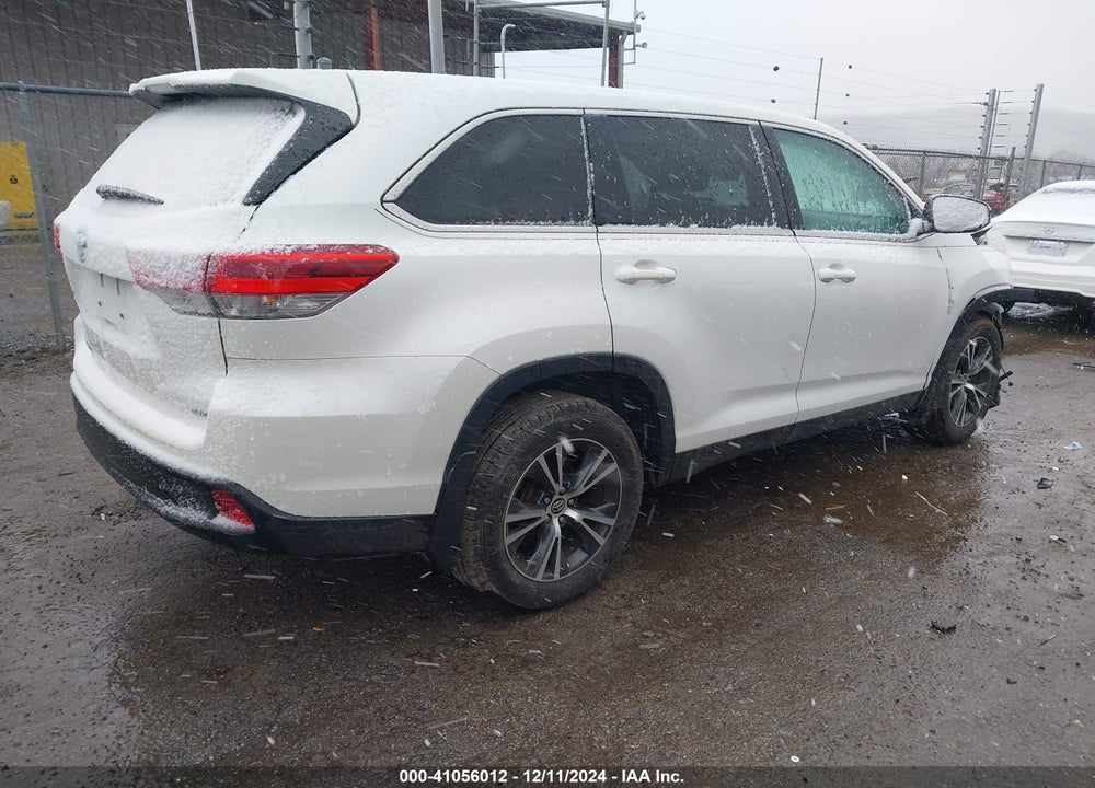 2019 TOYOTA HIGHLANDER LE VIN: 5TDBZRFH8KS919017