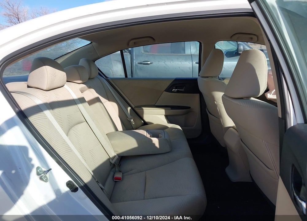 2015 HONDA ACCORD LX VIN: 1HGCR2F39FA169258