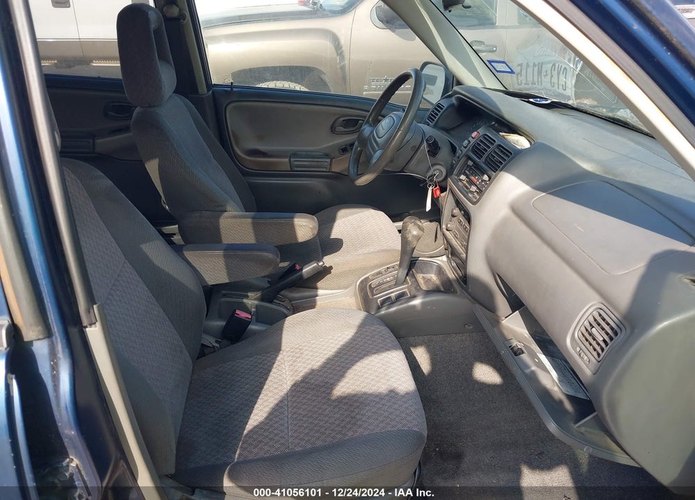 2004 CHEVROLET TRACKER VIN: 2CNBE134546915000