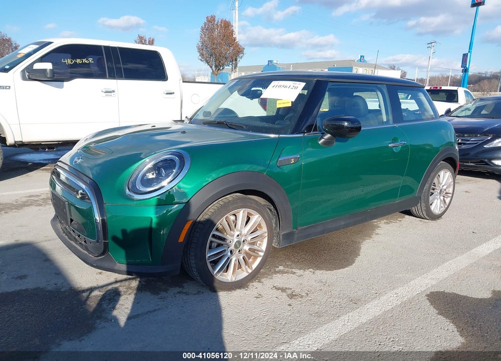 2022 MINI SE HARDTOP COOPER VIN: WMW13DJ02N2R94371