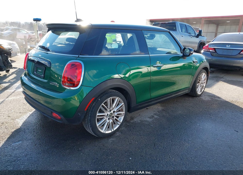 2022 MINI SE HARDTOP COOPER VIN: WMW13DJ02N2R94371