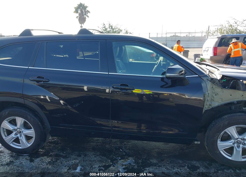 2020 TOYOTA HIGHLANDER LE VIN: 5TDZZRAH6LS008546