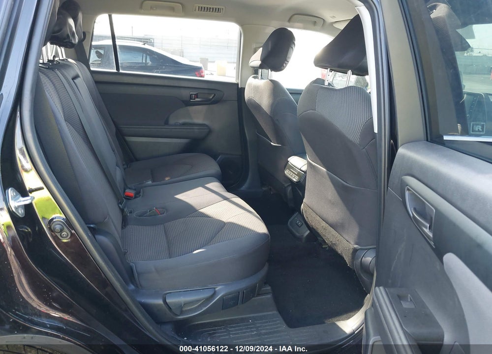 2020 TOYOTA HIGHLANDER LE VIN: 5TDZZRAH6LS008546