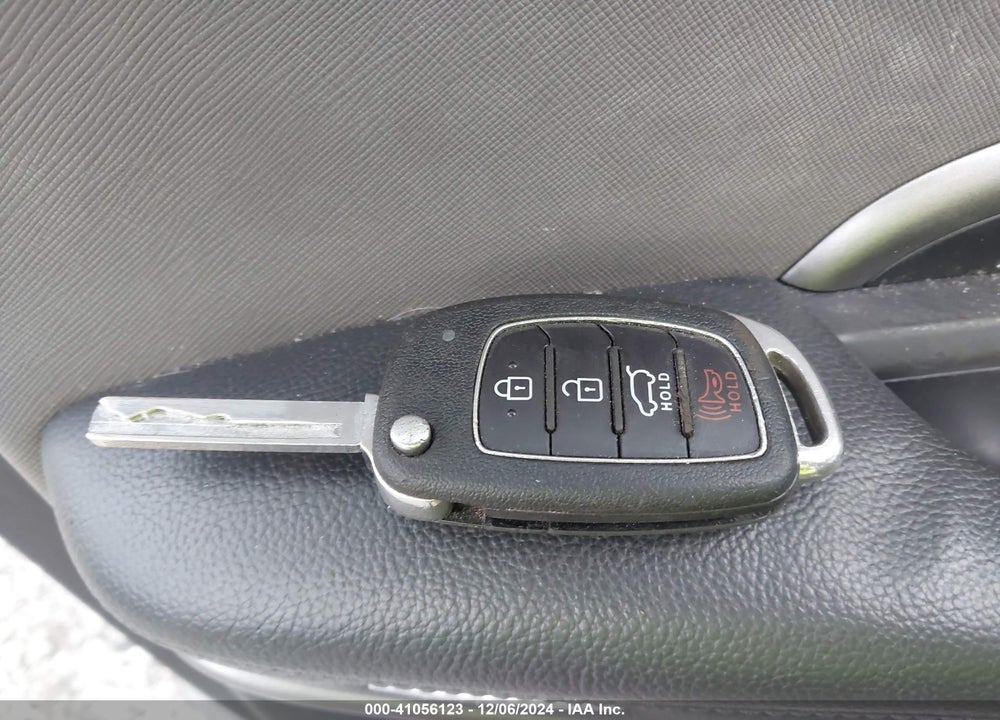2017 HYUNDAI SANTA FE SPORT 2.4L VIN: 5XYZU3LB4HG386969