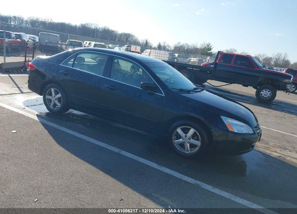 2005 HONDA ACCORD 2.4 EX VIN: 1HGCM56835A181612