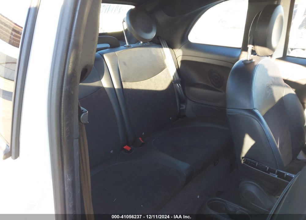 2014 FIAT 500C GQ EDITION VIN: 3C3CFFJHXET188429