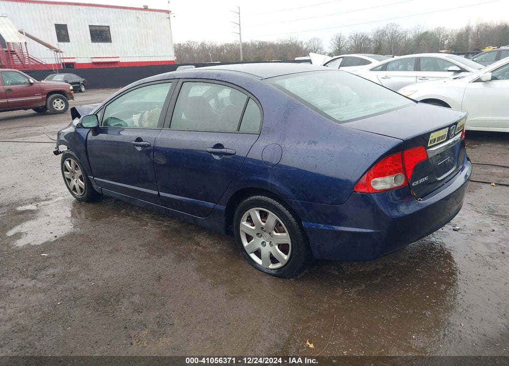 2010 HONDA CIVIC LX VIN: 2HGFA1F52AH556082