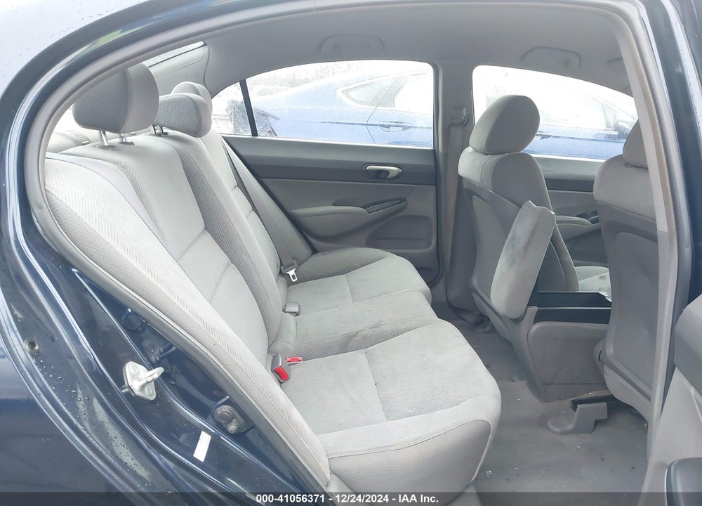2010 HONDA CIVIC LX VIN: 2HGFA1F52AH556082