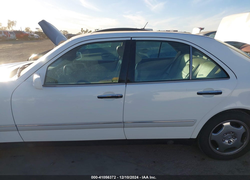 1997 MERCEDES-BENZ E 420 VIN: WDBJF72F1VA395903