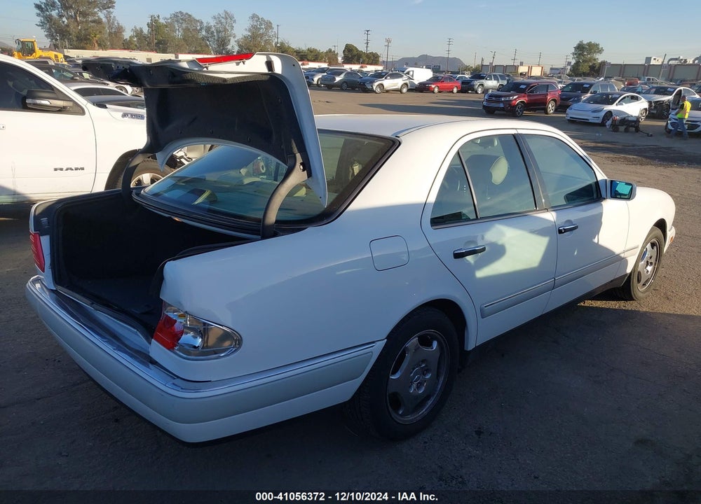 1997 MERCEDES-BENZ E 420 VIN: WDBJF72F1VA395903