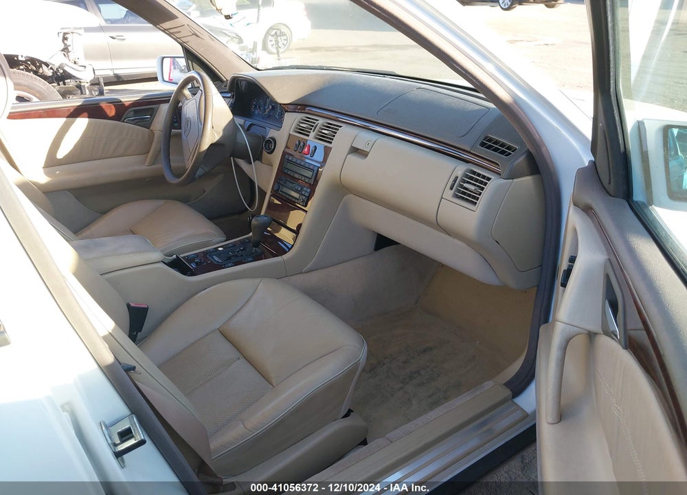1997 MERCEDES-BENZ E 420 VIN: WDBJF72F1VA395903