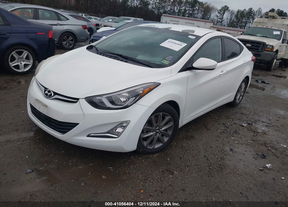 2014 HYUNDAI ELANTRA VIN: 5NPDH4AE7EH521657