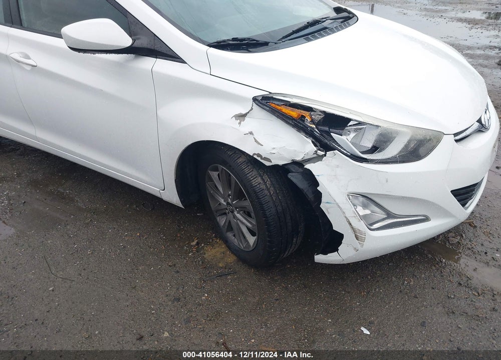 2014 HYUNDAI ELANTRA VIN: 5NPDH4AE7EH521657