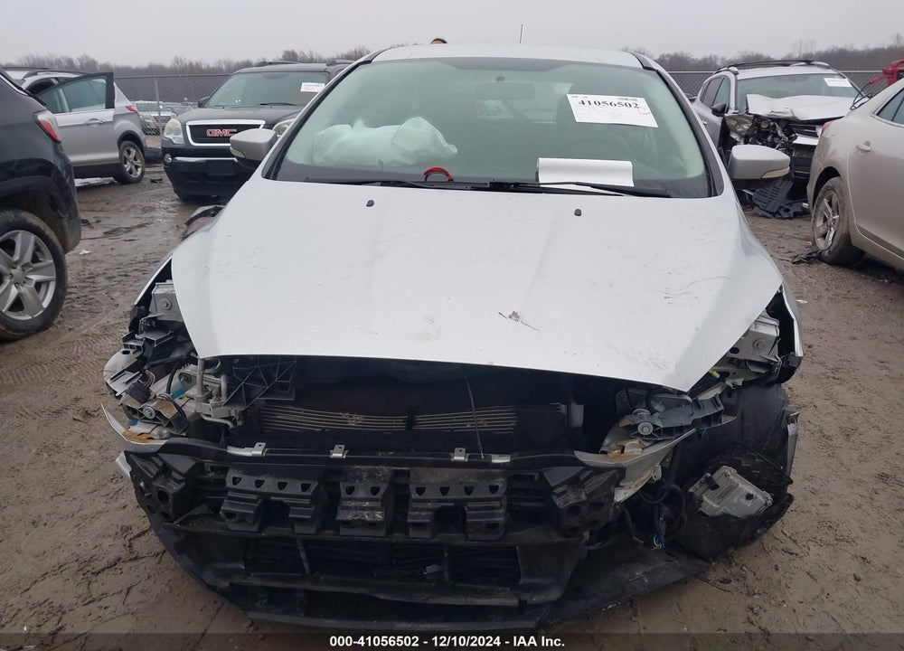 2015 FORD FOCUS VIN: 1FADP3K2XFL368132