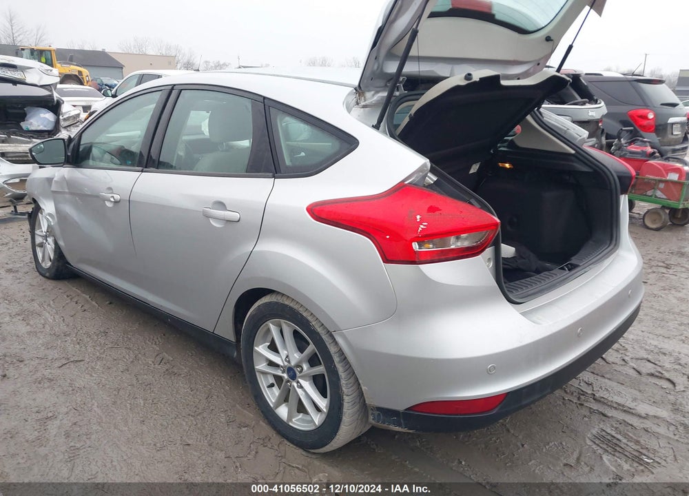 2015 FORD FOCUS VIN: 1FADP3K2XFL368132