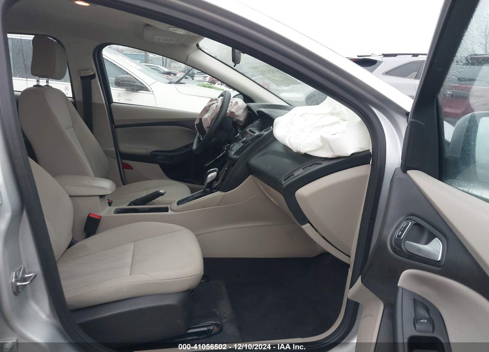 2015 FORD FOCUS VIN: 1FADP3K2XFL368132