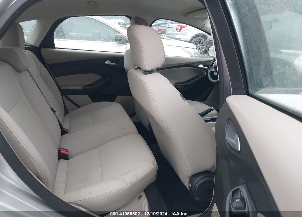 2015 FORD FOCUS VIN: 1FADP3K2XFL368132