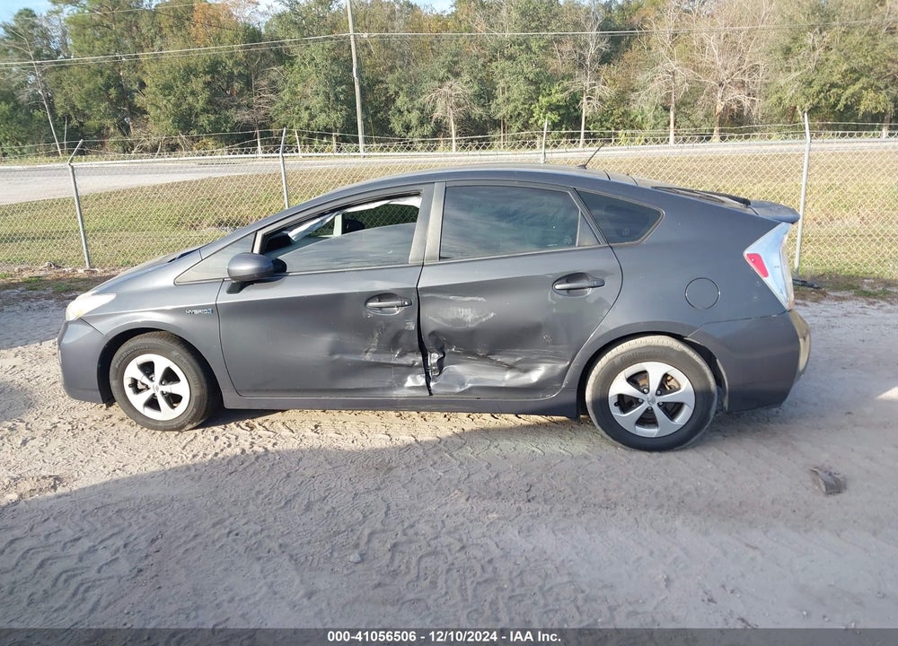 2015 TOYOTA PRIUS TWO VIN: JTDKN3DU2F0452386