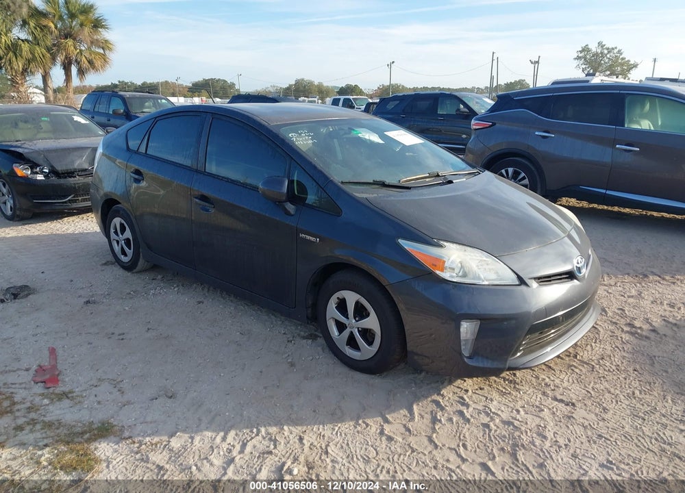 2015 TOYOTA PRIUS TWO VIN: JTDKN3DU2F0452386