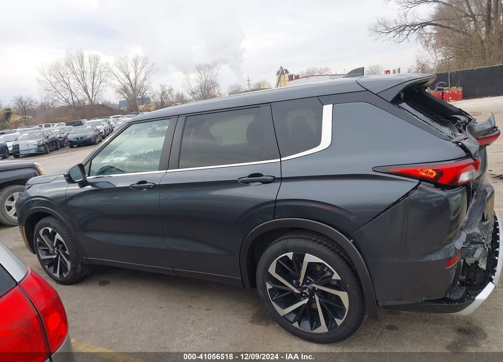 2024 MITSUBISHI OUTLANDER SE 2.5 2WD/SE BLACK EDITION S-AWC/SE BLACK EDITION W/PANO ROOF VIN: JA4J3VA82RZ086251