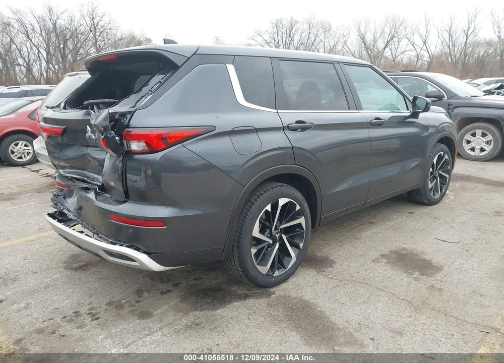 2024 MITSUBISHI OUTLANDER SE 2.5 2WD/SE BLACK EDITION S-AWC/SE BLACK EDITION W/PANO ROOF VIN: JA4J3VA82RZ086251