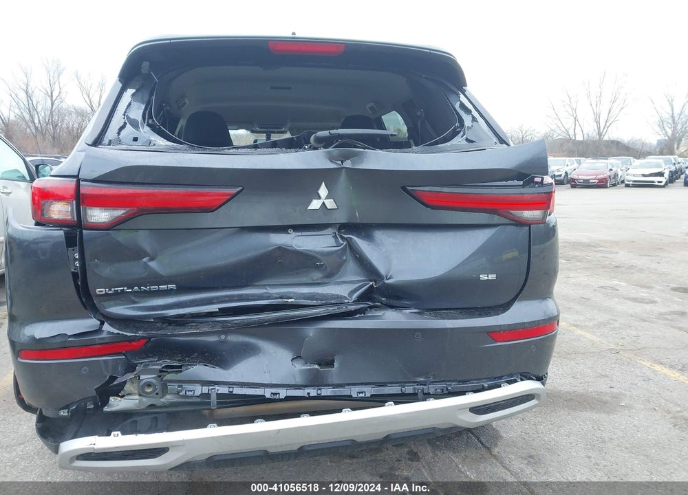 2024 MITSUBISHI OUTLANDER SE 2.5 2WD/SE BLACK EDITION S-AWC/SE BLACK EDITION W/PANO ROOF VIN: JA4J3VA82RZ086251