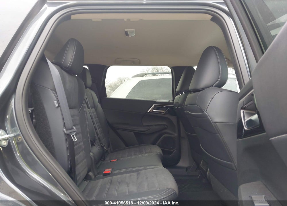 2024 MITSUBISHI OUTLANDER SE 2.5 2WD/SE BLACK EDITION S-AWC/SE BLACK EDITION W/PANO ROOF VIN: JA4J3VA82RZ086251
