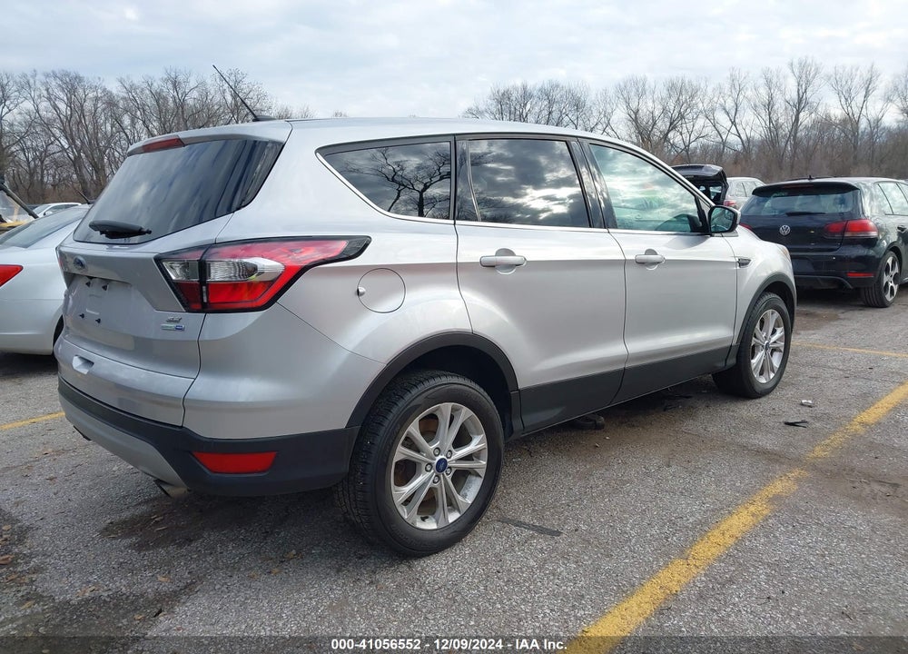 2017 FORD ESCAPE SE VIN: 1FMCU9G99HUD45599
