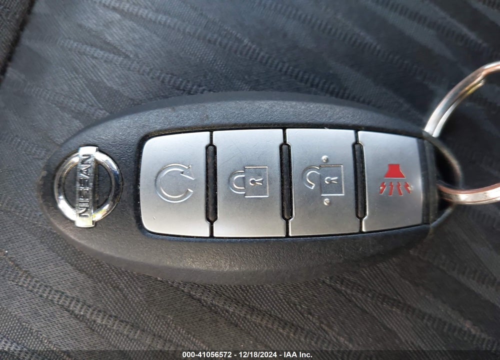 2017 NISSAN ROGUE SV VIN: KNMAT2MT4HP501648