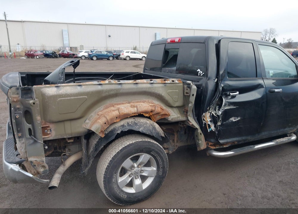 2013 RAM 1500 SLT VIN: 1C6RR7GP1DS517768