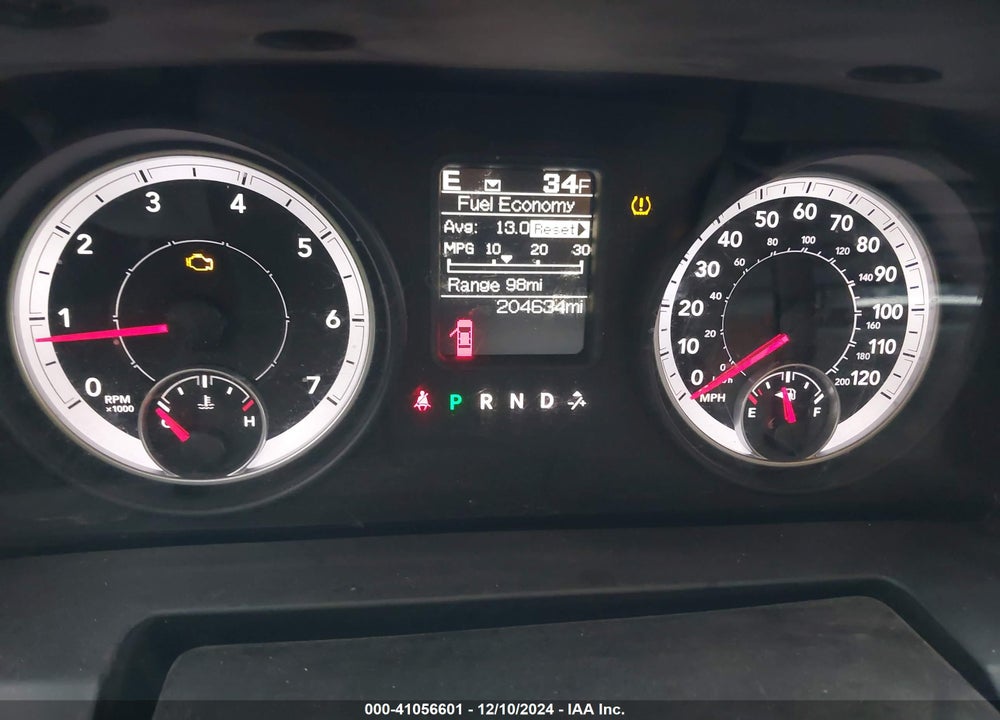2013 RAM 1500 SLT VIN: 1C6RR7GP1DS517768