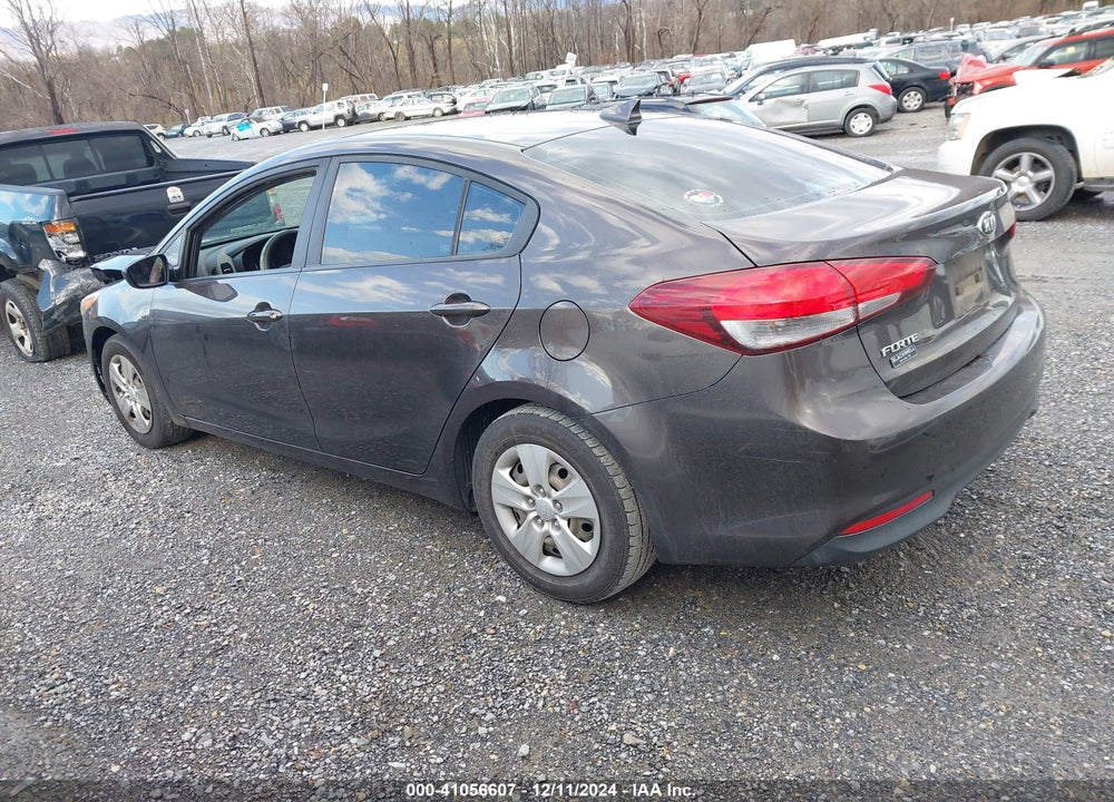 2018 KIA FORTE VIN: 3KPFL4A76JE219204