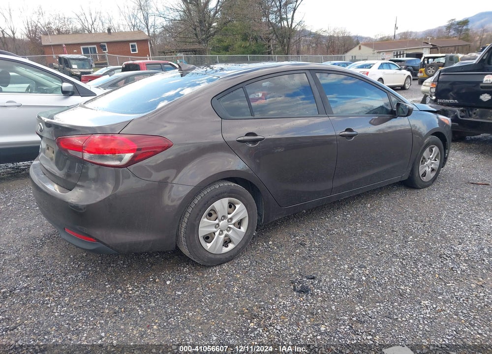 2018 KIA FORTE VIN: 3KPFL4A76JE219204