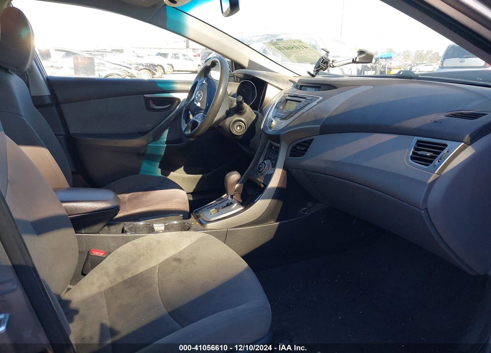 2012 HYUNDAI ELANTRA VIN: KMHDH4AE2CU452908